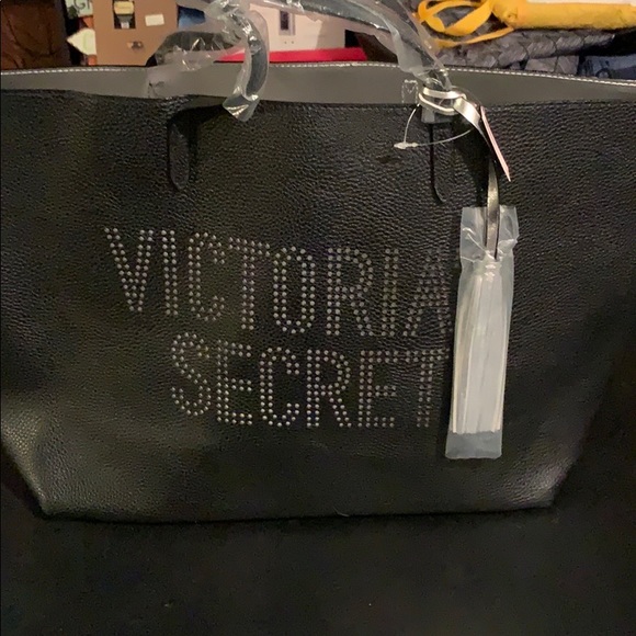 Victoria's Secret Handbags - NWT Victoria’s Secret Tote